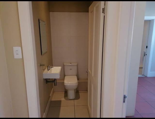 2 BEDROOM APARTMENT TO LET IN POINT WATERFRONT